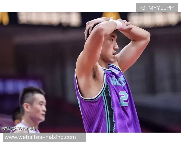 尼克斯与骑士对决诺瓦克的精彩表现引发球迷热议